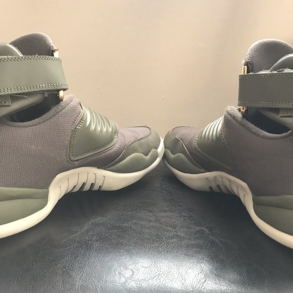 jordan generation 23 olive green